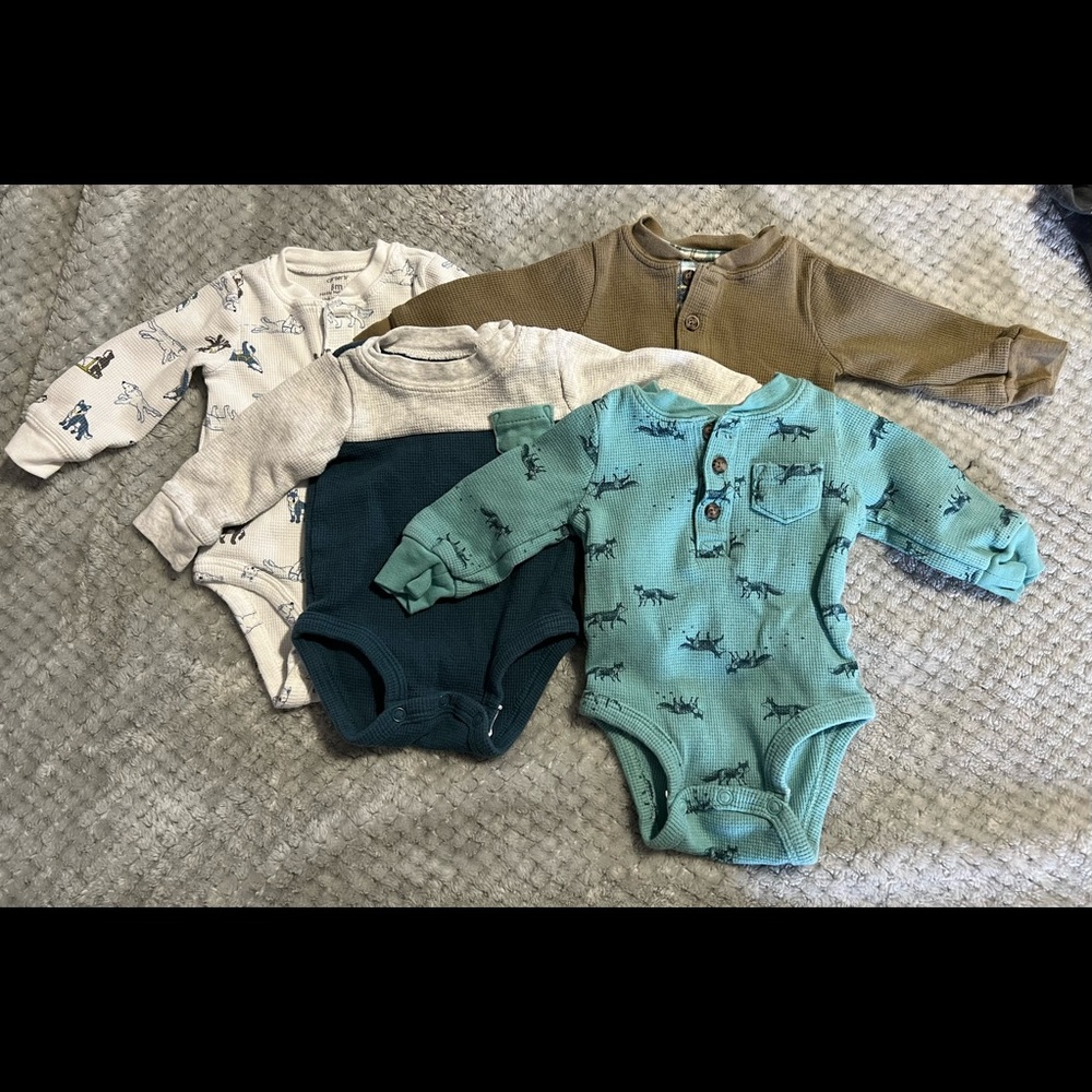 Carter’s Thermal Onesies (3m)